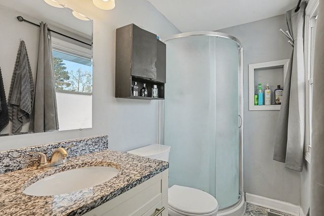 207 Seabury Road, Bolingbrook, IL 60440