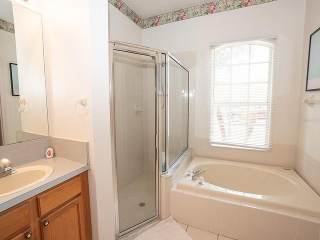 10501 ASHLEY OAKS DRIVE, Riverview, FL 33578