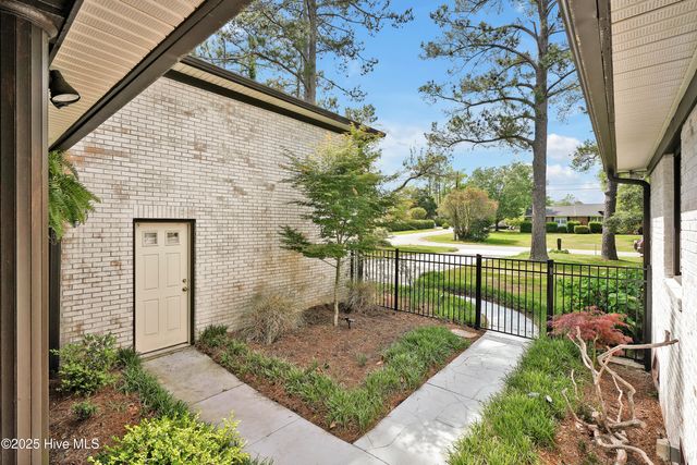 3523 Kirby Smith Drive, Wilmington, NC 28409