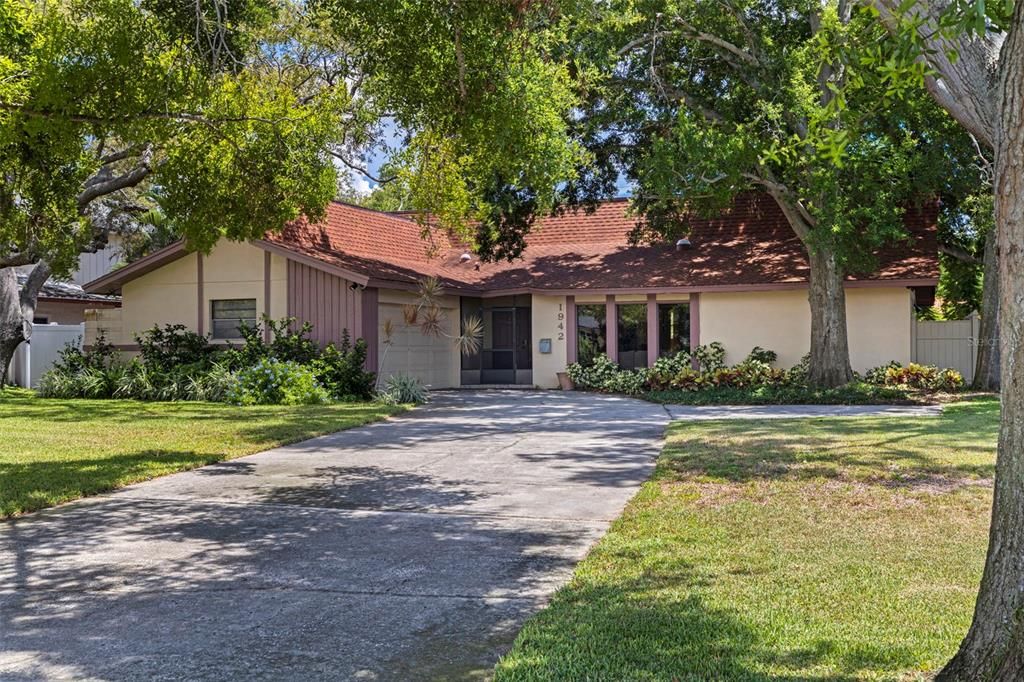 1942 PINELLAS POINT DRIVE S, St Petersburg, FL 33712