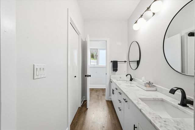 228 Harpeth Wood Dr, Nashville, TN 37221