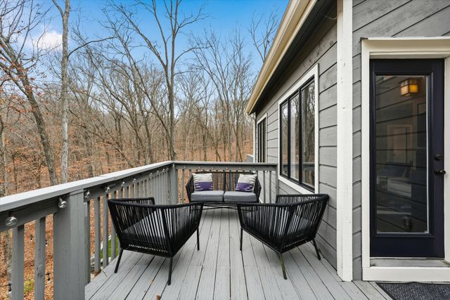 228 Harpeth Wood Dr, Nashville, TN 37221