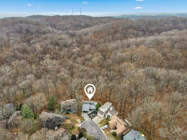 228 Harpeth Wood Dr, Nashville, TN 37221