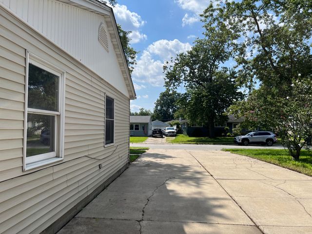 7717 Chestnut Avenue, Hammond, IN 46324