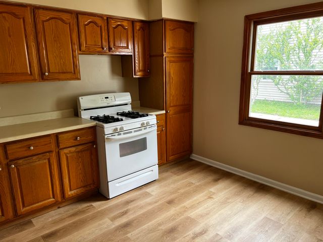 7717 Chestnut Avenue, Hammond, IN 46324