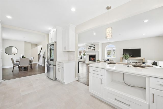9807 W 57th Street, Countryside, IL 60525