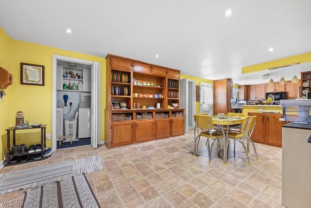 10684 Dot Avenue NE, Alliance, OH 44601