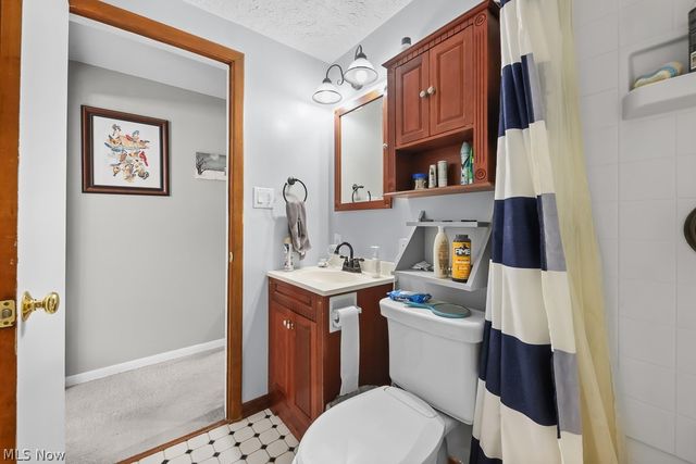 10684 Dot Avenue NE, Alliance, OH 44601