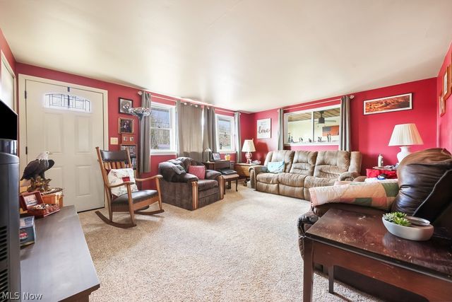 10684 Dot Avenue NE, Alliance, OH 44601