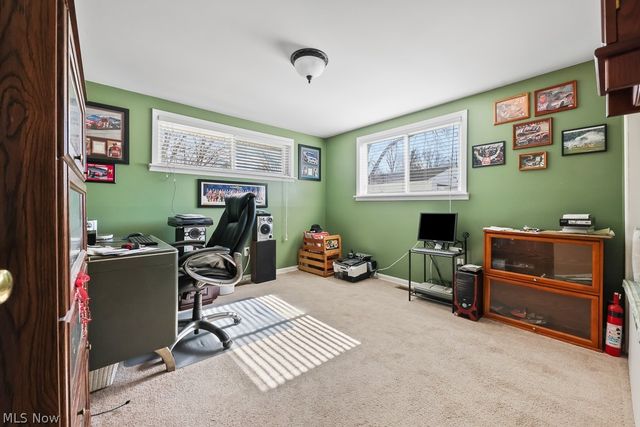 10684 Dot Avenue NE, Alliance, OH 44601