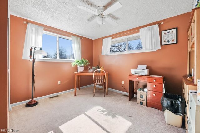 10684 Dot Avenue NE, Alliance, OH 44601