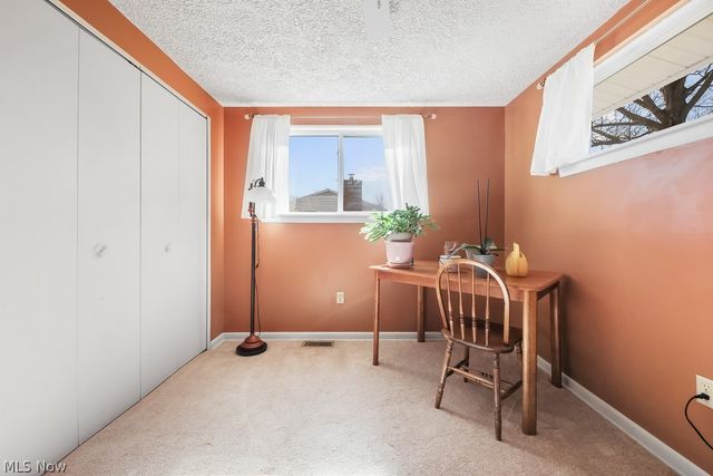 10684 Dot Avenue NE, Alliance, OH 44601