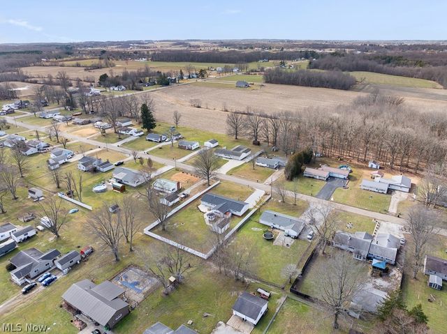 10684 Dot Avenue NE, Alliance, OH 44601