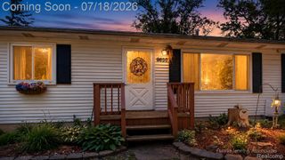 9650 Woodland Court, York Charter Township, MI 48197