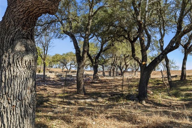 418 Polvado, Round Mountain, TX 78663