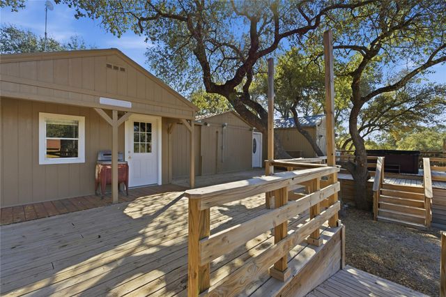 418 Polvado, Round Mountain, TX 78663