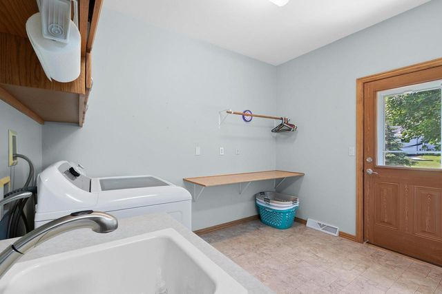 1374 ANGELS PATH, De Pere, WI 54115