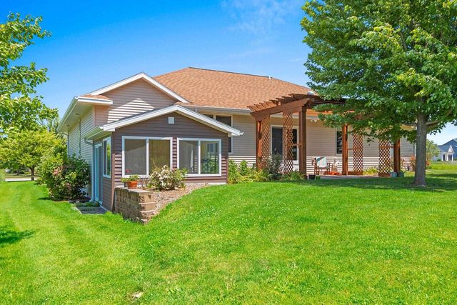 1374 ANGELS PATH, De Pere, WI 54115