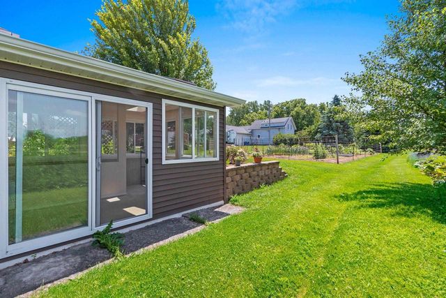 1374 ANGELS PATH, De Pere, WI 54115