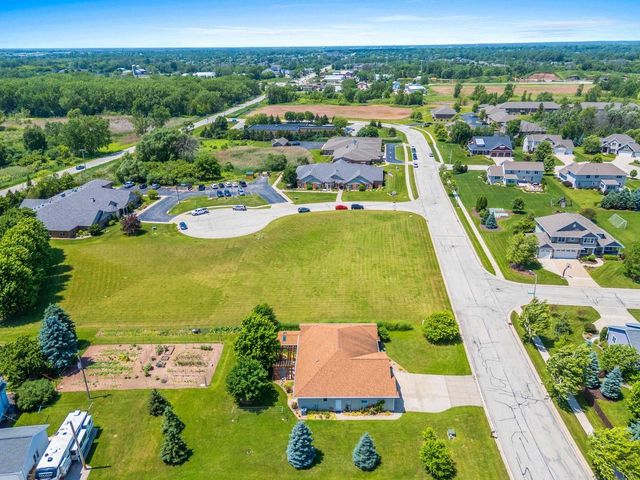 1374 ANGELS PATH, De Pere, WI 54115