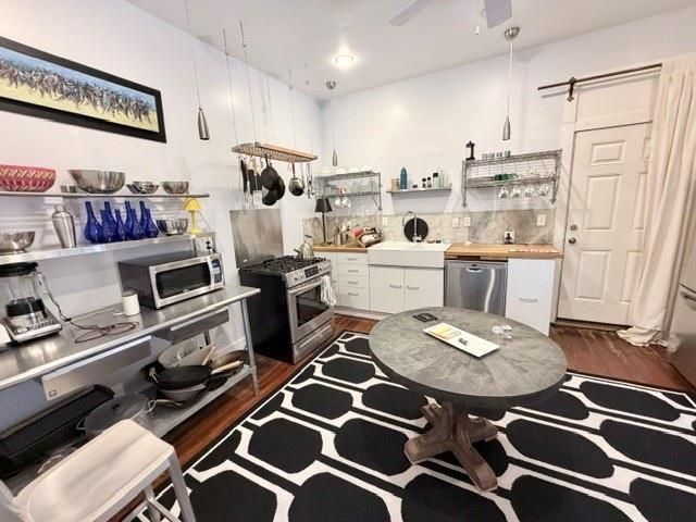1803 21 Street UP, Galveston, TX 77550