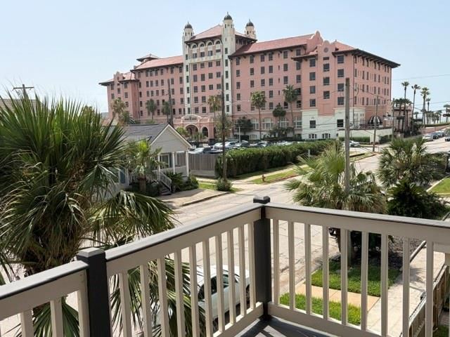 1803 21 Street UP, Galveston, TX 77550