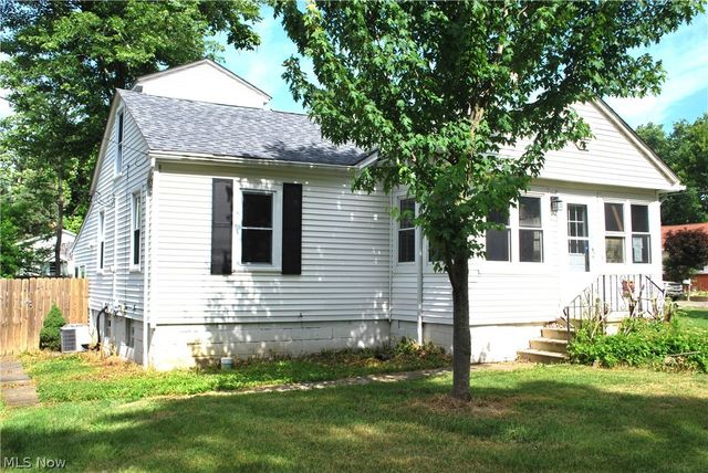 320 Broadway Street, Amherst, OH 44001
