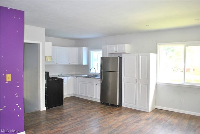 320 Broadway Street, Amherst, OH 44001