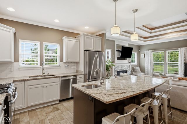6217 Andrews Way, Whitestown, IN 46075