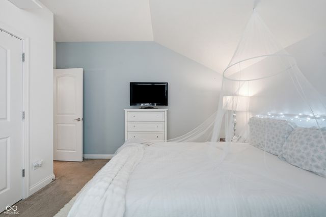6217 Andrews Way, Whitestown, IN 46075