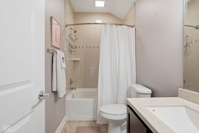 6217 Andrews Way, Whitestown, IN 46075