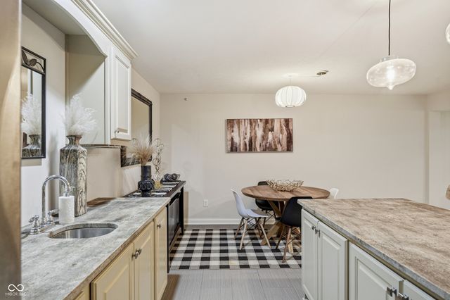6217 Andrews Way, Whitestown, IN 46075