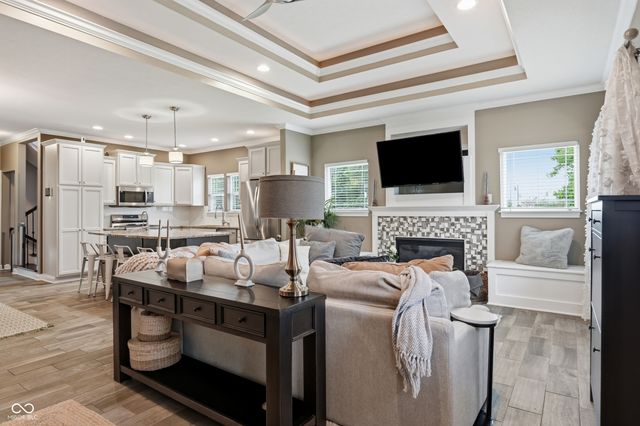 6217 Andrews Way, Whitestown, IN 46075