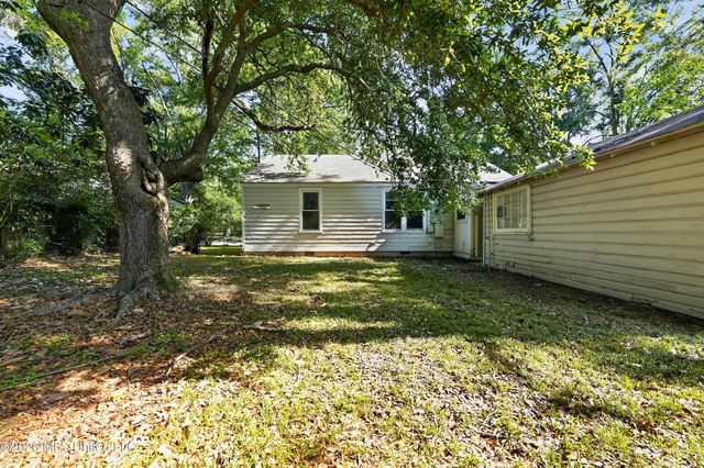 343 N Broadmoor Drive, Jackson, MS 39206