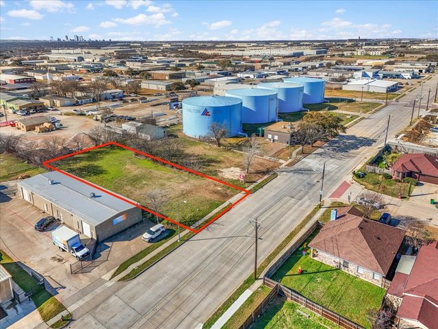 4320 Glenview Drive, Haltom City, TX 76117