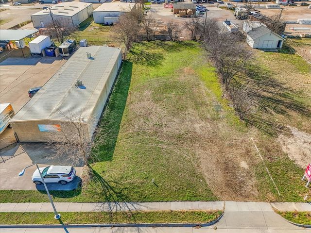 4320 Glenview Drive, Haltom City, TX 76117