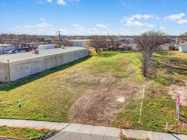 4320 Glenview Drive, Haltom City, TX 76117