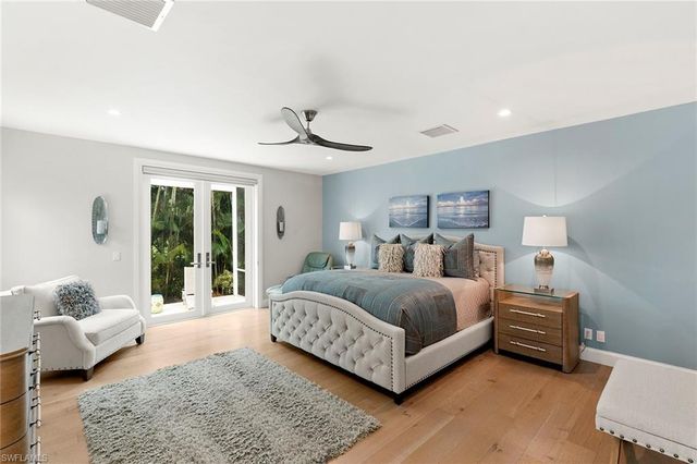 5949 Chanteclair DR 8, Naples, FL 34108