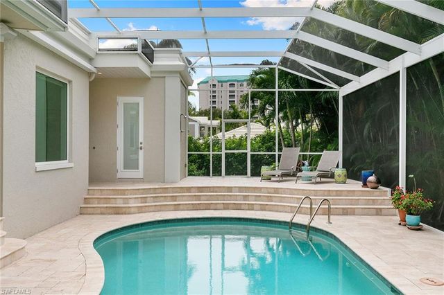 5949 Chanteclair DR 8, Naples, FL 34108