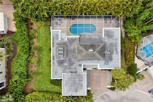 5949 Chanteclair DR 8, Naples, FL 34108