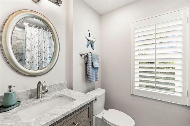 5949 Chanteclair DR 8, Naples, FL 34108