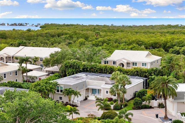 5949 Chanteclair DR 8, Naples, FL 34108