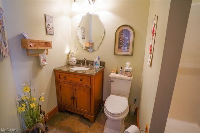 1554 Woods Road, Akron, OH 44306