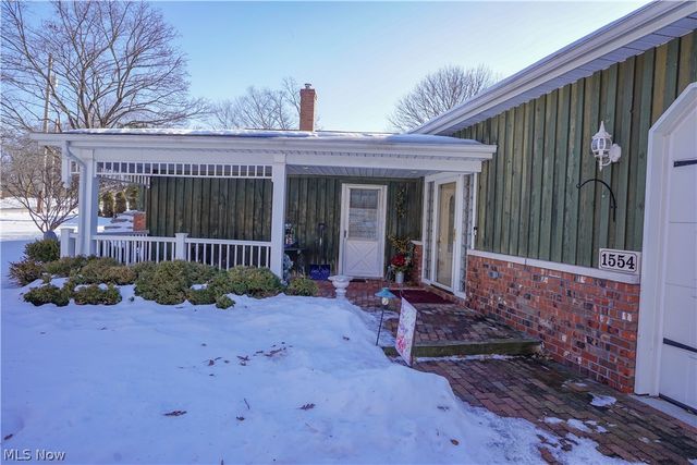 1554 Woods Road, Akron, OH 44306