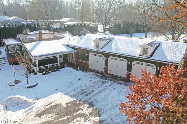 1554 Woods Road, Akron, OH 44306