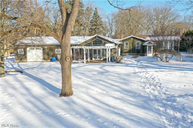 1554 Woods Road, Akron, OH 44306