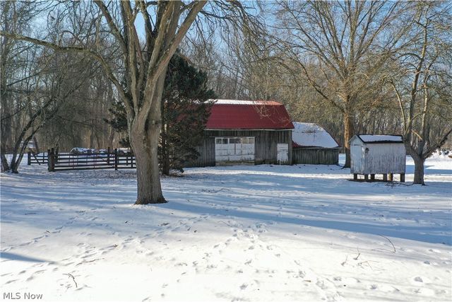 1554 Woods Road, Akron, OH 44306