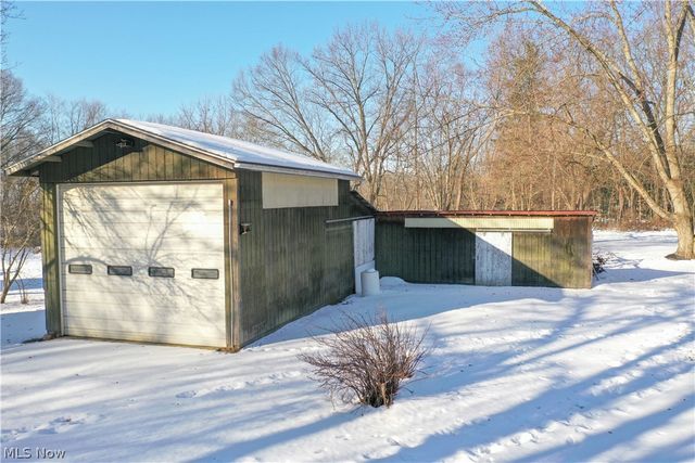 1554 Woods Road, Akron, OH 44306