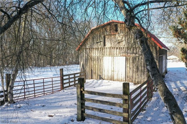 1554 Woods Road, Akron, OH 44306