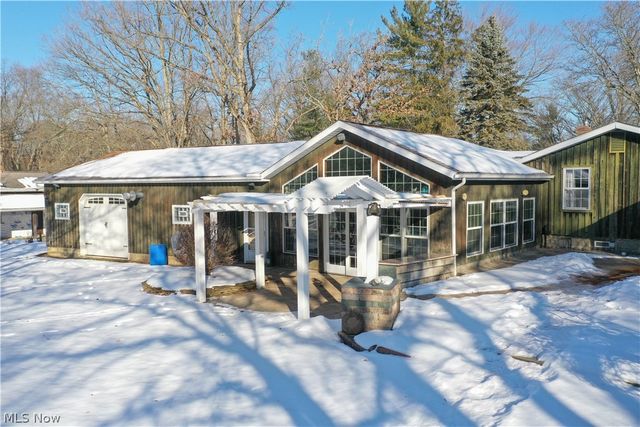 1554 Woods Road, Akron, OH 44306